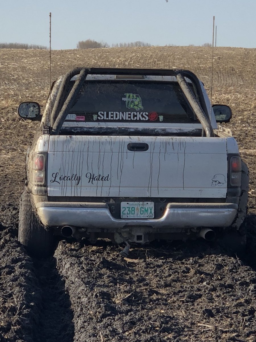 grantmac5's tweet photo. When you think 🤔 it would be fun to go and rip through some sloughs in a local farmers field and this happens. And then that farmer happens along. #whatajackwagon. https://t.co/fGi43vUZaa