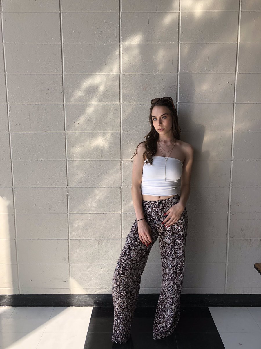 jordanfezler's tweet photo. #AHSspringfest 🎶❣️ https://t.co/cDt4CTZHv3