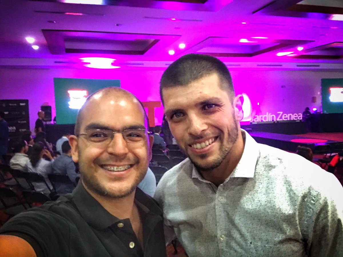 urbdecosio's tweet photo. Con el gran soñador del @Club_Queretaro y futuro portero de la selección de #Brasil @TiagoVolpi #seusonho #Simpode https://t.co/0ZNFUVVQnp