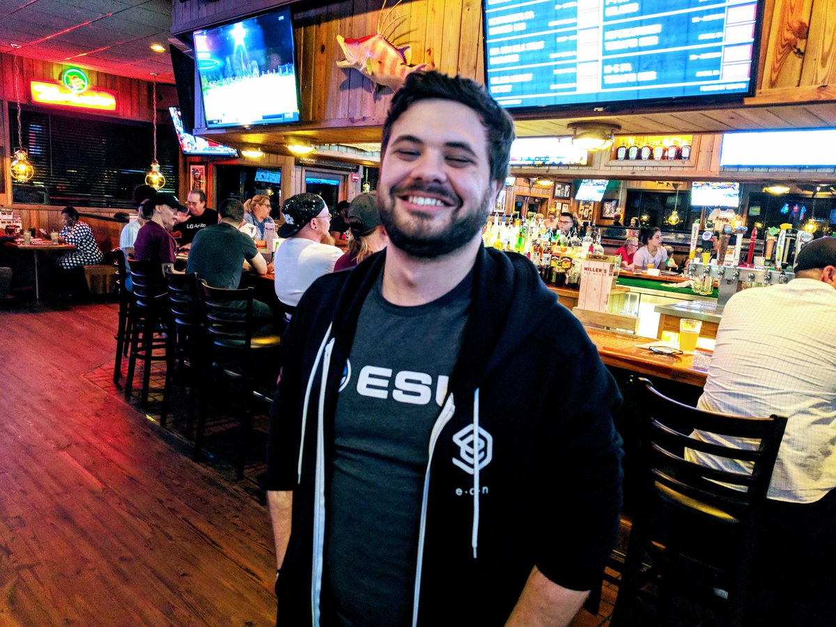 EON_gamingHD's tweet photo. Oh, hi @LiquidHbox. New threads?
#OoO2 #Tomorrow #SmashMelee #MeleeHistory https://t.co/4ZEGAo9Fla
