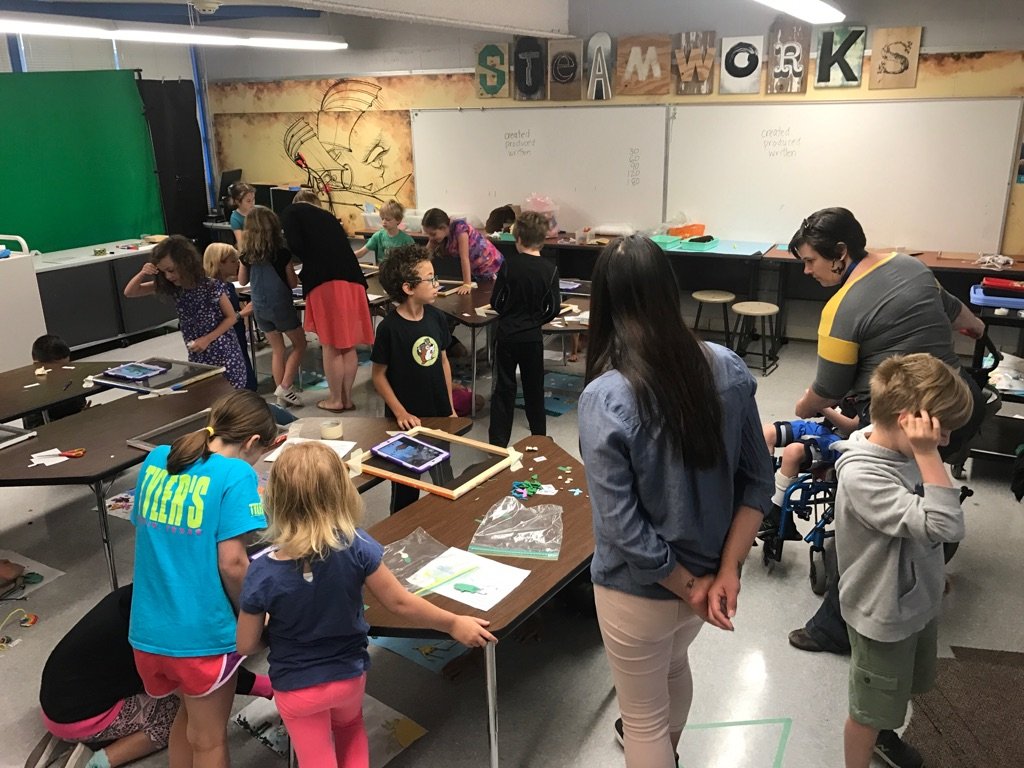 GullettSTEAM's tweet photo. Coming next week at the fine arts extravaganza...2nd grade stop motion projects.  We finished filming today! @GullettGeckos @GullettArt https://t.co/18kvKGUPEa