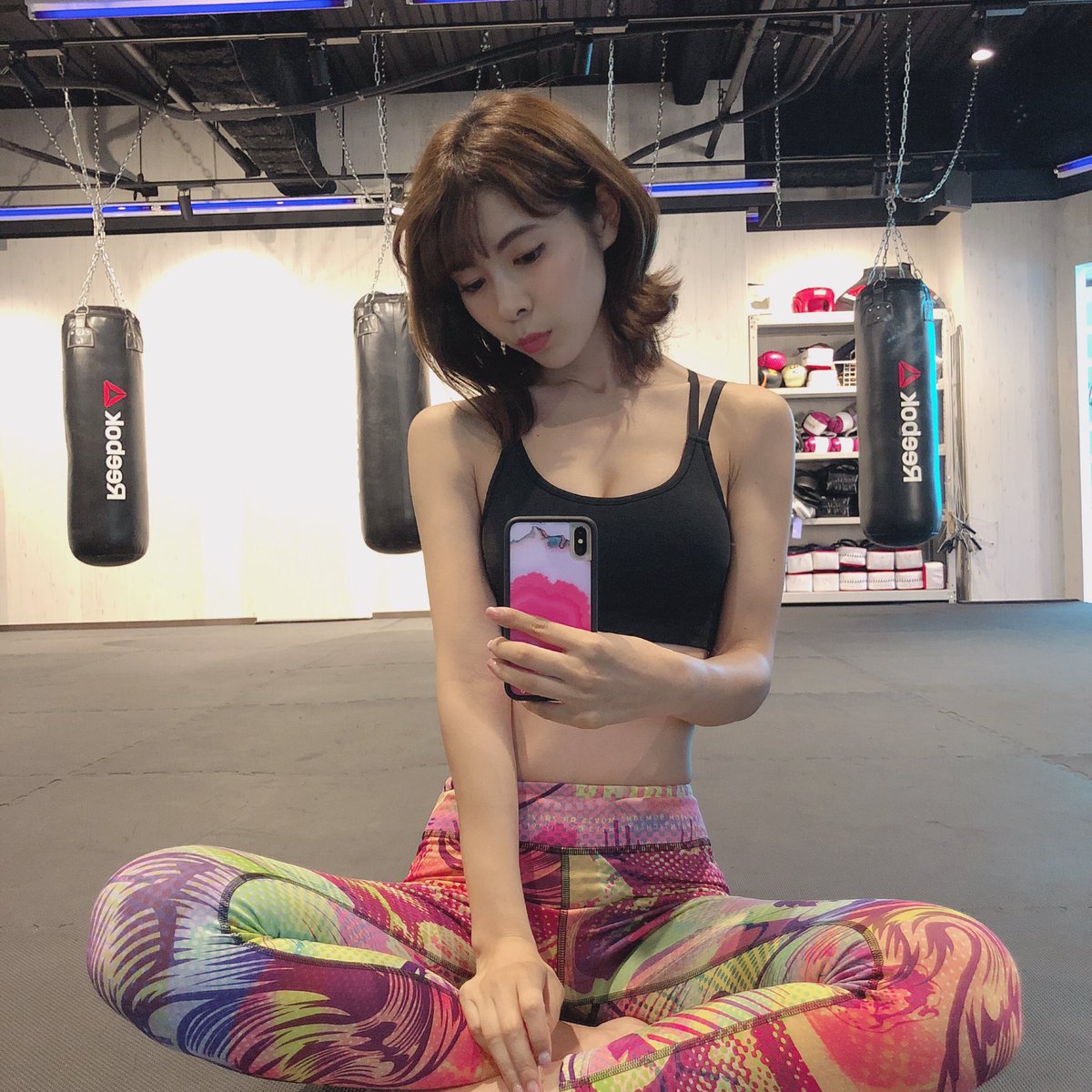 Yuika En Twitter 美尻 トレーニング撮影おわり 朝からお尻鍛えたから プルプルしてる 夏に向けて本格的にあげていくぞ 美尻トレーニング 撮影 リーボック モデル