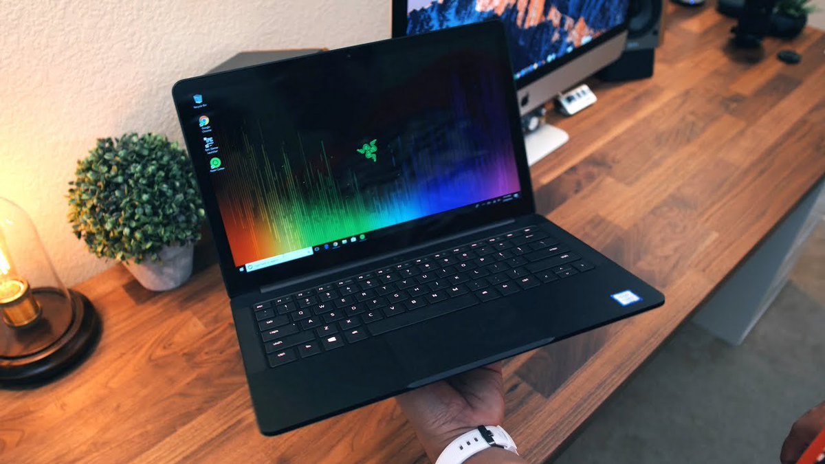 EzTech231's tweet photo. ICYMI: I got the chance to try out the Razer Blade Stealth Laptop and give you guys an overview! Check it out! https://t.co/5s91CCuPiP  #Techgainz #RazerLaptops #ad https://t.co/AmFQAckN69