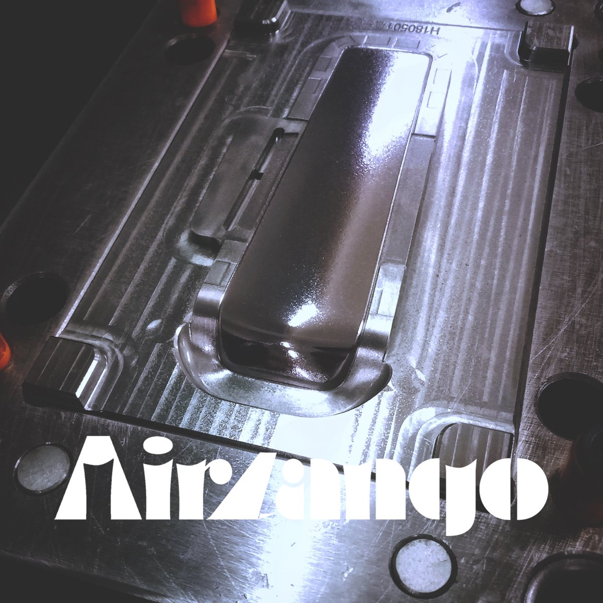 AirLango's tweet photo. Made by #Airlango _ Molding process finished!!!! Ready to small scale production #drones #AI https://t.co/Uk3PBpwo7d