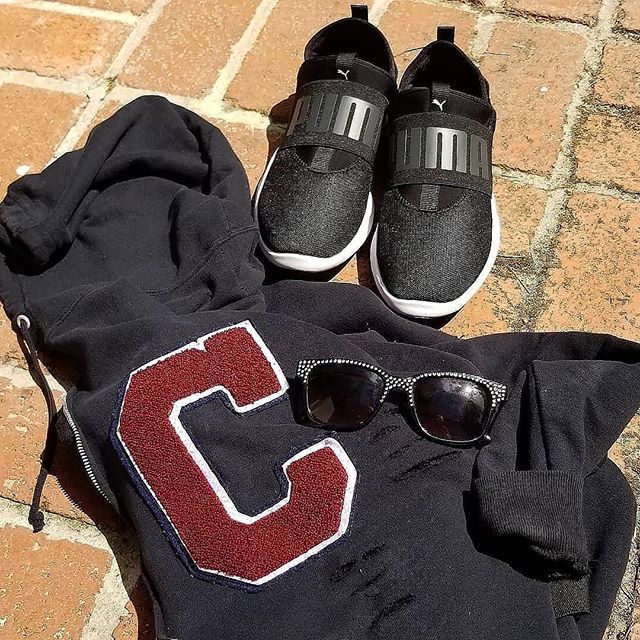 CaLiWo's tweet photo. #embellished #hoodielove #ooak #vintagehoodie  #furstofakind #lfburlingame #lfstores #puma #sneakers #vintagesunglasses #initialc  #slipons #sotd #lotd #ootd #shoeoftheday #outfit #instastyle #shoes #styleinspo #details #kicks #sotd  #twitter #dailylook … https://t.co/IhepPVCPRt https://t.co/DtW0na9HKa
