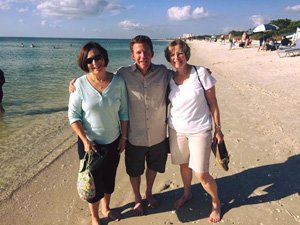 PFFConline's tweet image. Yolanda Simonsis, former editorial director of @PFFConline, says good-bye in last blog post and hello to new staff. See @PFFConline:   bit.ly/2KlqMza