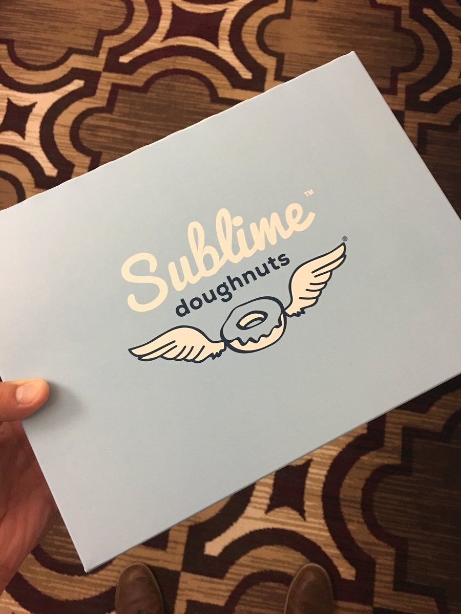 zachprobst's tweet photo. Car is valet parked and itโs late, but just a little hungry and not many places open. So @SublimeDoughnut ๐ฉ delivered to the hotel via @Postmates #AtlantaWeekend #FamilyLifeWTR https://t.co/3hJg821fHi