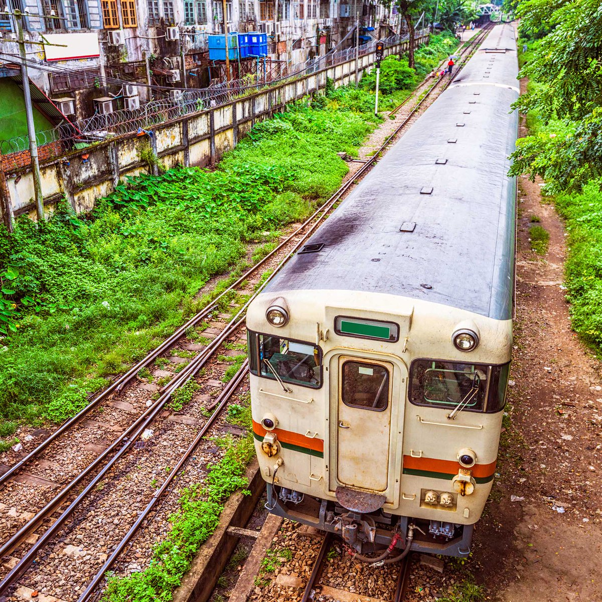 Taking a train ride aboard the Yangon Circle Train is the perfect way to experience a slice of authentic Yangon life. Get on board at Yangon Central Railway Station, just a 7-minute walk away from PARKROYAL Yangon.