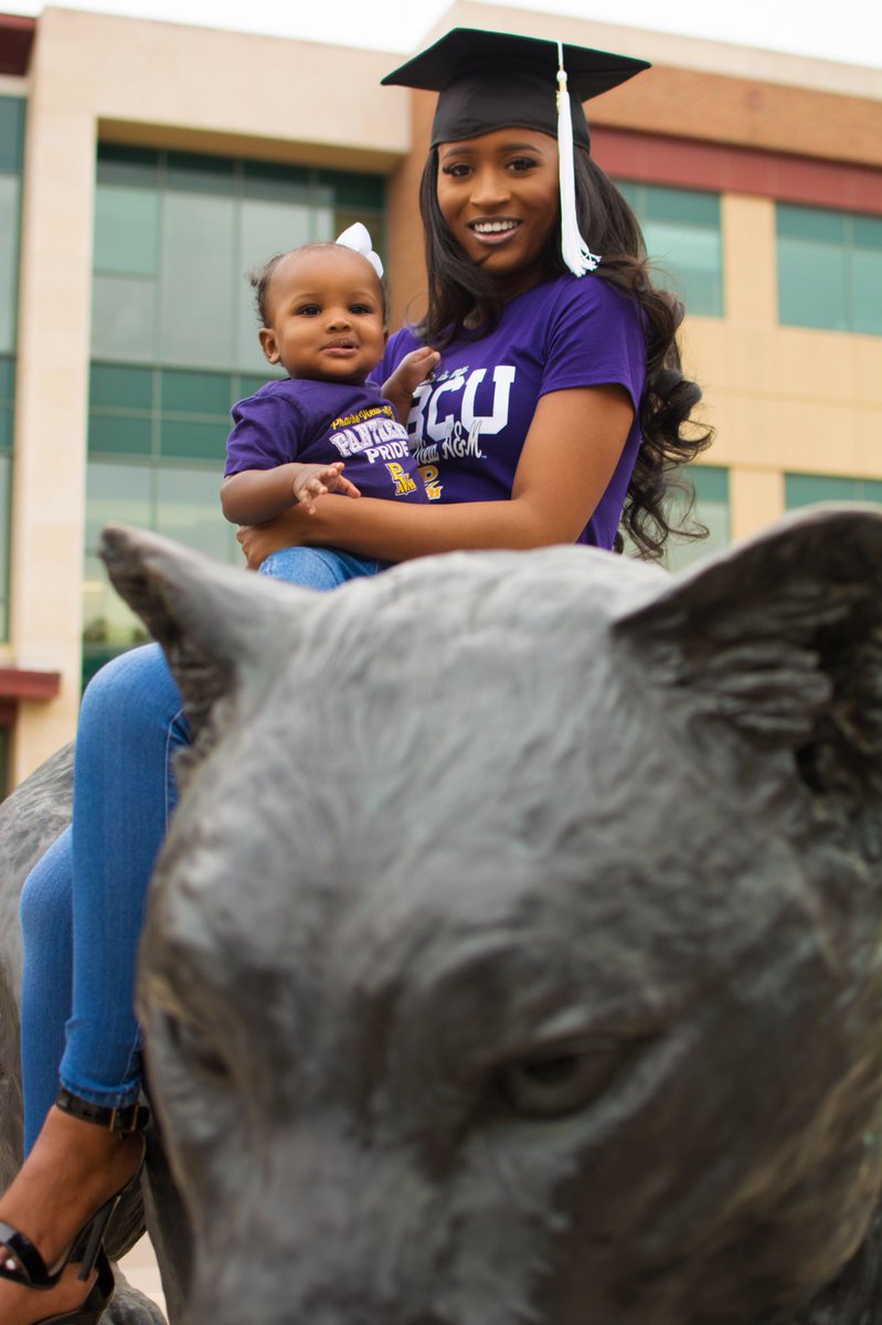 Ada_Jae's tweet image. Thank you PV 👩🏽‍🎓#GradSzn #PVAMU #PVAMU18