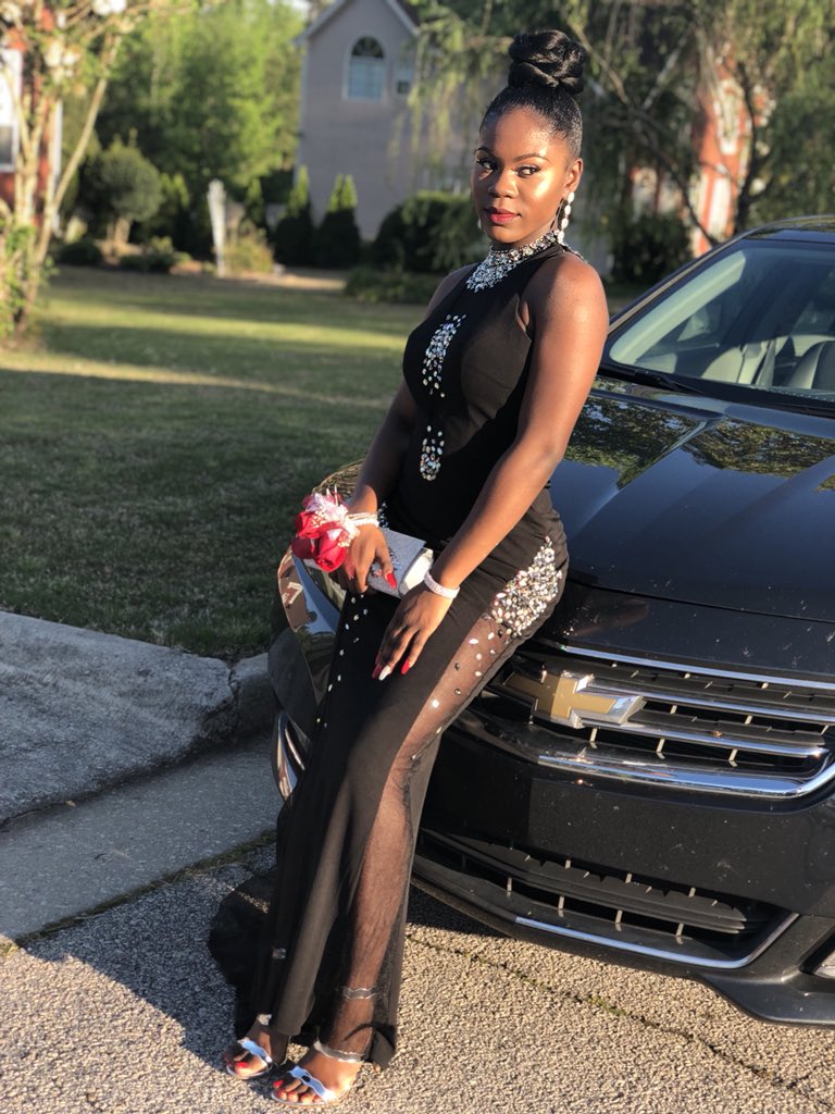 zianisae's tweet photo. #woodrich #SecureThePack #prom2k18 https://t.co/MFufQJ7INt