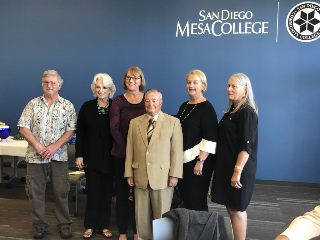 DrPamLuster's tweet photo. Tonight we celebrated 22 @sdmesacollege faculty members earning tenure, and thanked 7 retiring faculty for their many years of service to the College. Incredible people with passion, dedication and commitment to our students. Bravo! #WeAreMesa #facultyrock #allin4students https://t.co/PXsIPYGRqg