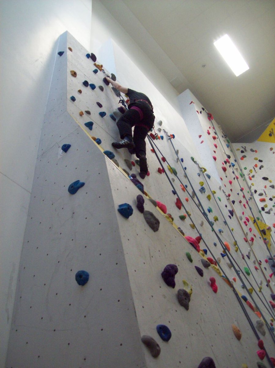 PaulHowarth476's tweet photo. My visit to Huddersfield Climbing wall. https://t.co/63fvhV75DT https://t.co/LflD0r6XdU