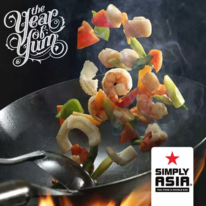 simplyasiazim's tweet photo. We're at it again. We're working outside of QV Pharmacy at Sam Levy's Village today. Enjoy some #ThaiFood while you shop!!!!
#ThinkSimplyAsia https://t.co/F81x5QQ5Of