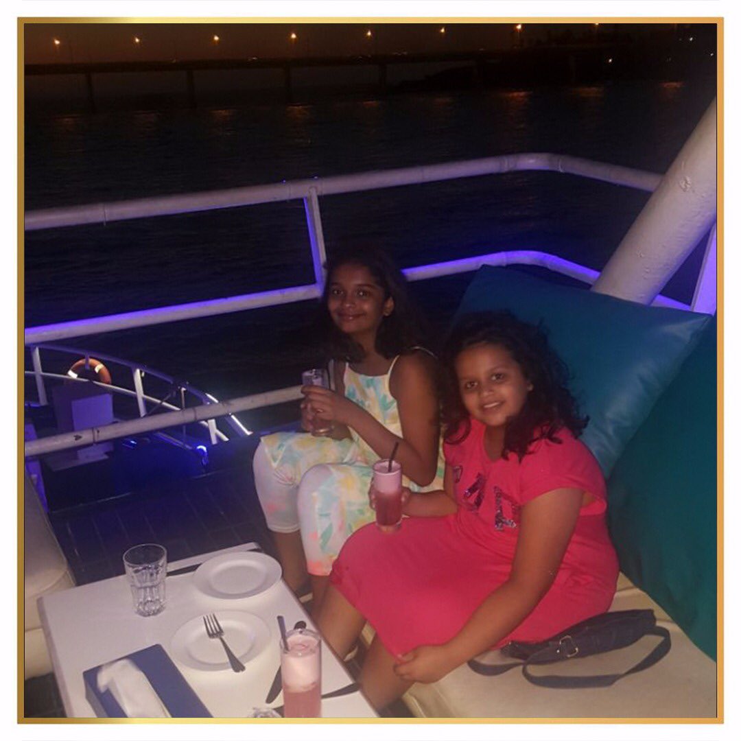 arkdeckbar's tweet photo. Look who gave us a visit with her friends Divija Fadnavis daughter of our Chief Minister @devendra_fadnavis
Isn't she cute?
.
.
#floatingsouls #waveparty #memoryatark #celebration #weekendvibes #arkdeckbar #worli #bandra #sealink #reclamation #yachtparty https://t.co/BmI1UGvOFq