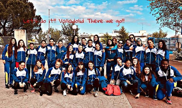 CAT_Alcorcon's tweet photo. Comenzamos!!! Valladolid nos espera, unidos por un mismo sueño. #ObjetivoDivisionDeHonor #Equipo #JuntosSomosMasFuertes https://t.co/6UztH9Rw02 https://t.co/W9YLt1cRlF