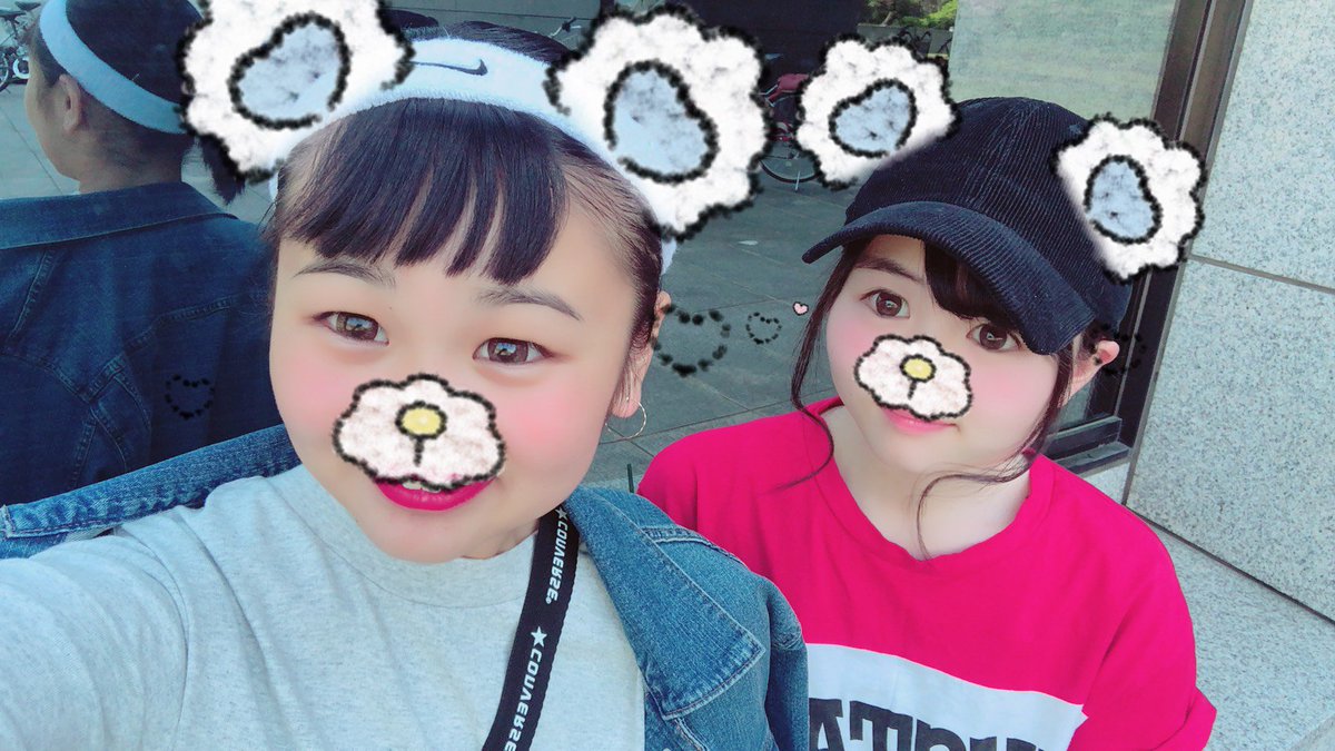 ayanooo_1228's tweet photo. 0422____りこ🌈

初めて〜🌷
2人のテンション高すぎ
美術館で写真ぱしゃぱしゃ📷
ぷり盛れなくて2枚も!!
タノシカッタヨ。 https://t.co/AcNqYhR82s