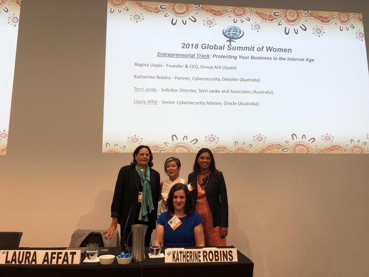 Regina Llopis en #GSWSydney hablando sobre “Protecting your business in the internet age”. Un panel espectacular!
