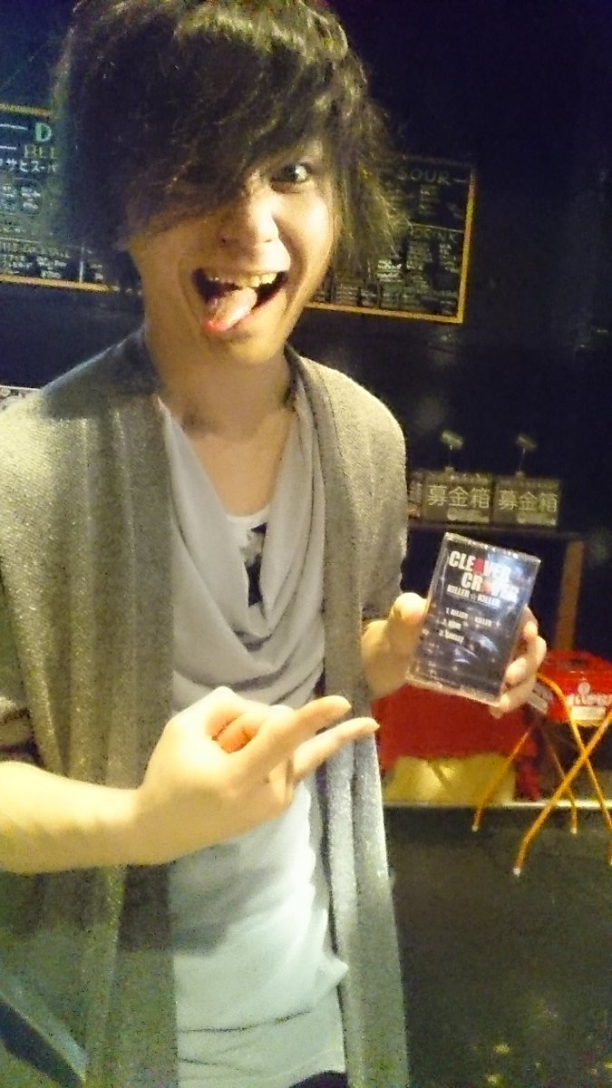 Nrms0410's tweet photo. CLEAVER CRAVER
新音源お買上第一号様!
バンド【Awera】のドラマー
ケンちゃんです!ありがとう!
#CLEAVERCRAVER
#Awera
@blks_4 https://t.co/fMU5MxBm0z