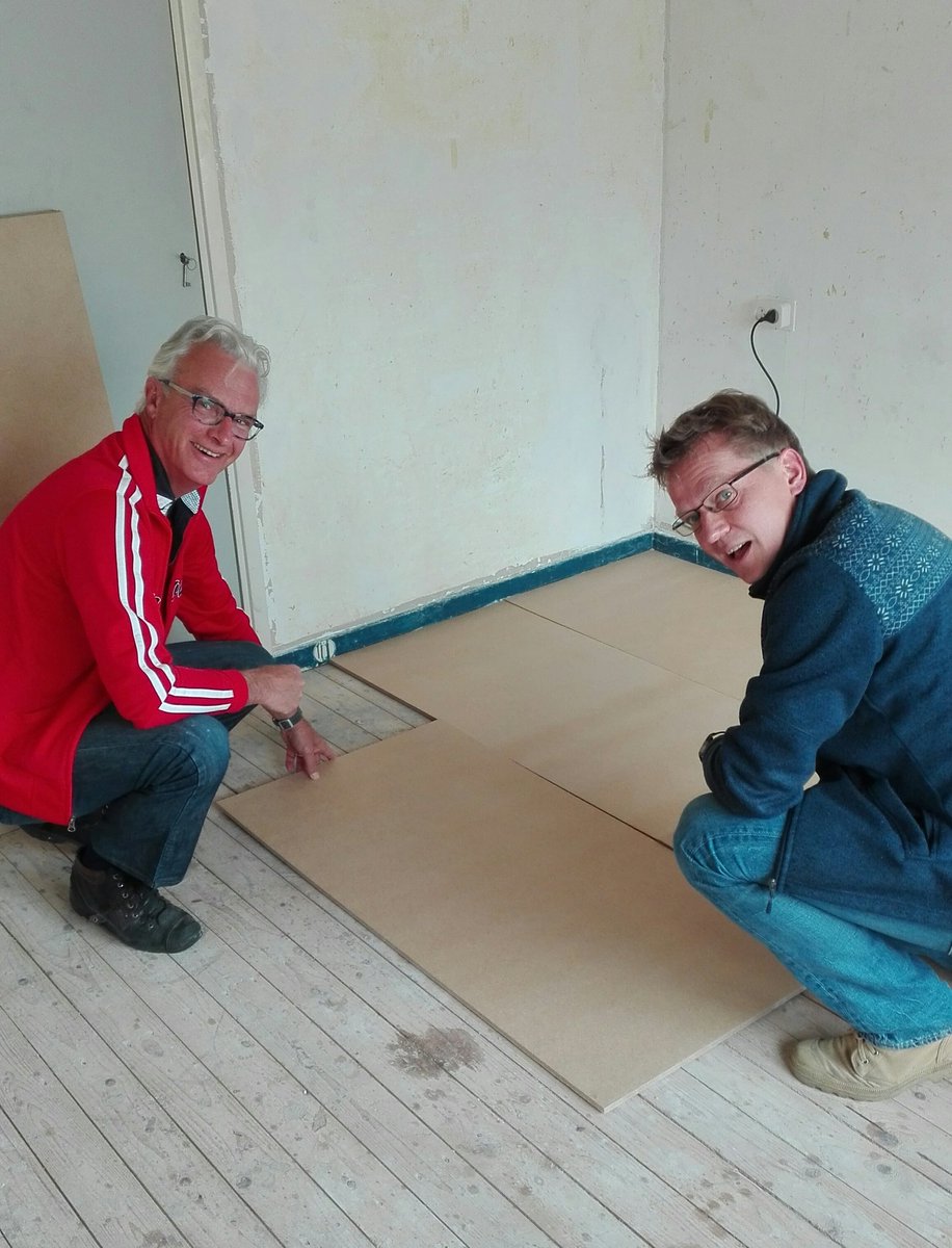 Present Oegstgeest tweet media