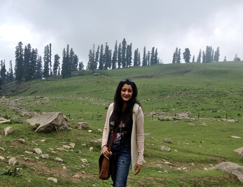 shatakshi_1's tweet photo. When you feel your lungs inflate with the on-rush of scenery ~ Fresh air, mountains, trees, sunshine βοΈ This is what it is to be #Happy βΊοΈ
#MountainMagic #TakeMeBack #MissingHome #Kashmir #Gulmarg #Sonmarg #FacebookMemory #SameTimeAnotherYear π https://t.co/81NrS6S8r8