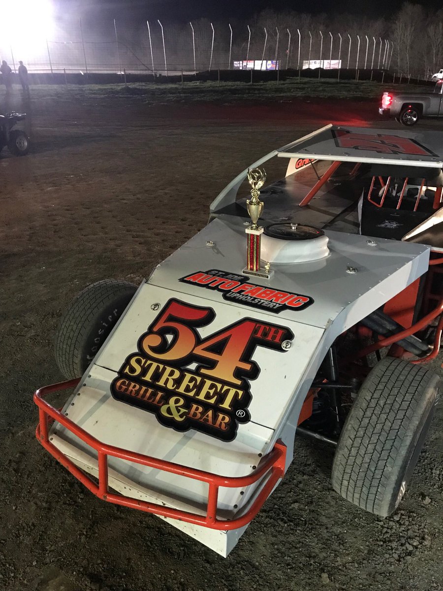 RachelDTurner17's tweet photo. 🏁@ShadrenTurner17 takes the win @ #US36Raceway Thx @54thStreetGrill, Boller, Millikens, Falling Star, Single Source, St Joe Auto Fabric https://t.co/b5XkOGw9Oq
