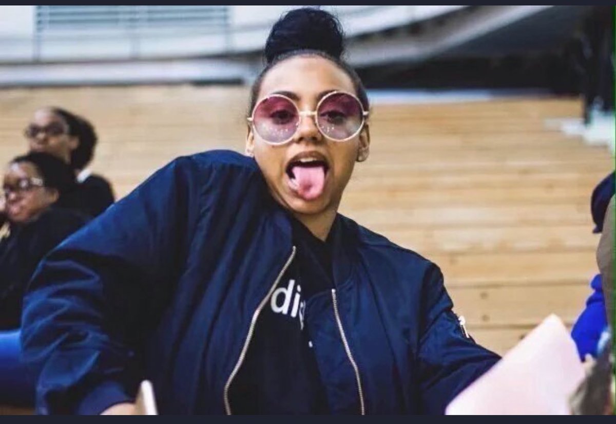 nomusa_ndaba's tweet photo. @mandy_mesia Ey we want the land shame https://t.co/LZQAfrzOr9