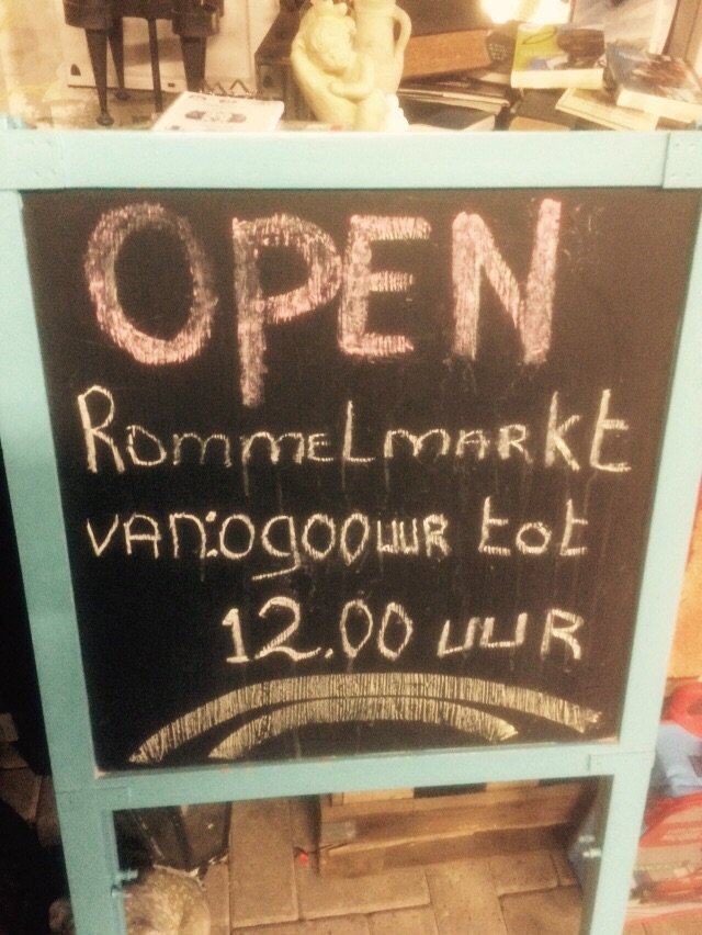 #ROMMELMARKT
#Voorthuizen 
9 tot 12 uur 
Langezuiderwg 112
Van #brocante tot #speelgoed tot #servies #potten en #pannen etc.