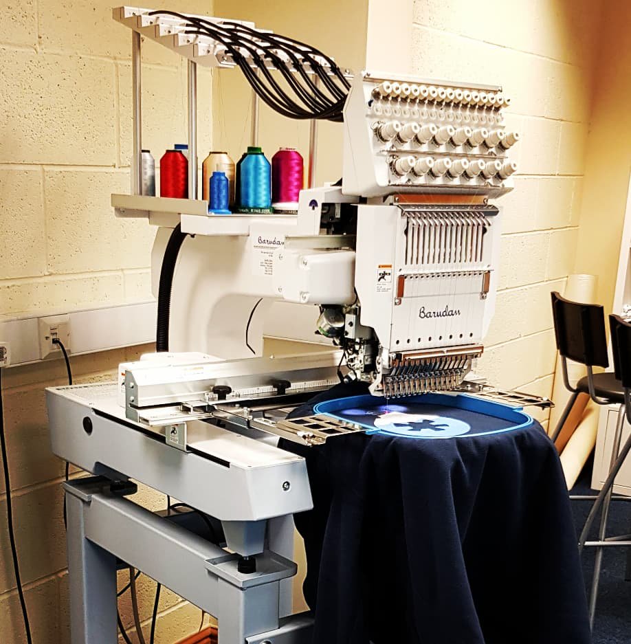 BarudanUK's tweet image. Our #Barudan BEXT-S1501CBII #singlehead #embroiderymachine is #reliable #robust and will produce fantastic results day in, day out #noproblem! A beautiful compact machine with the same #power and #stamina of it's 'big brother' multiheads! #investinthebest #investinyourfuture