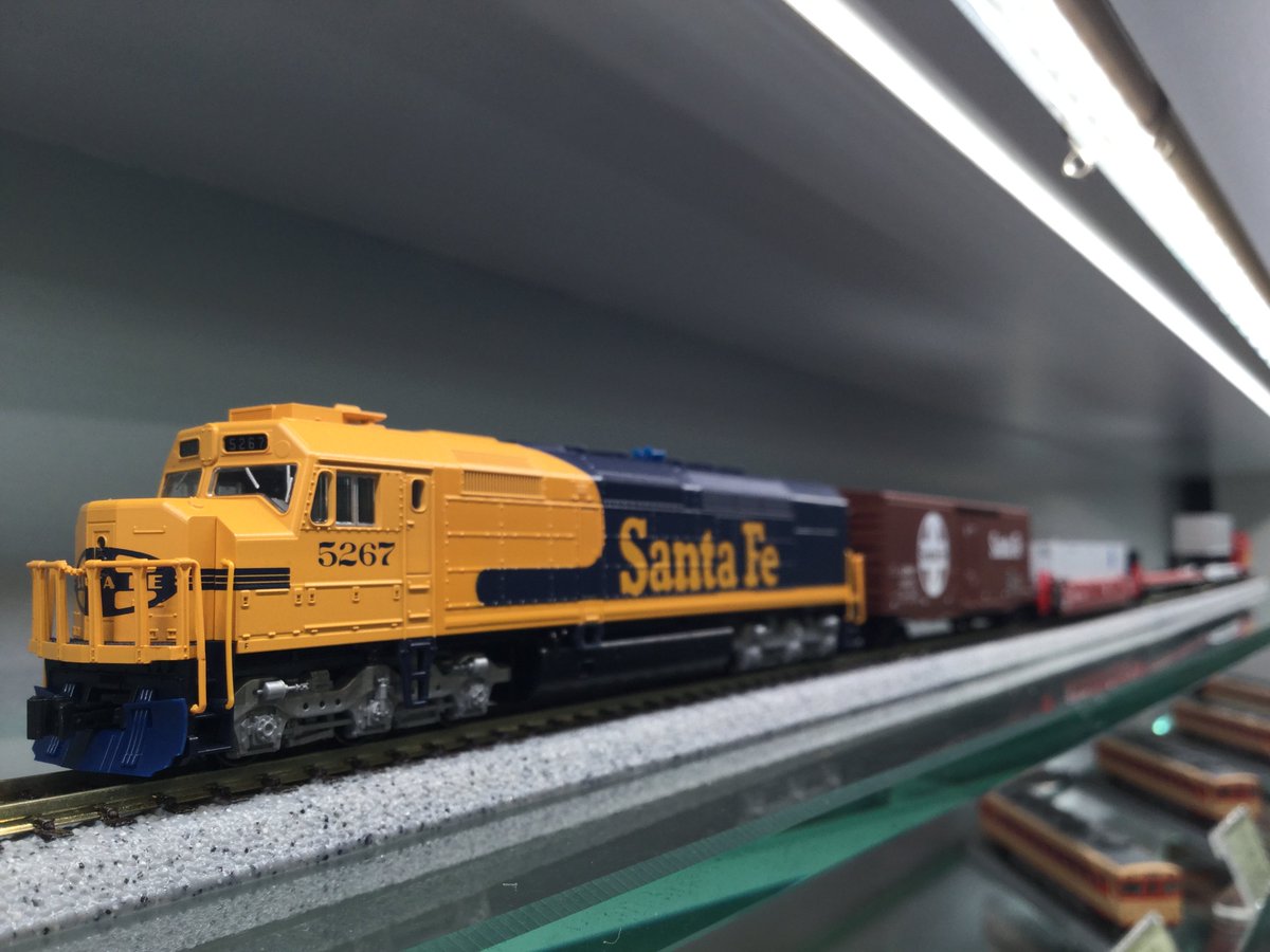 米国型車両入荷案内】(N)1980年代サンタフェ貨物列車アソートセットと