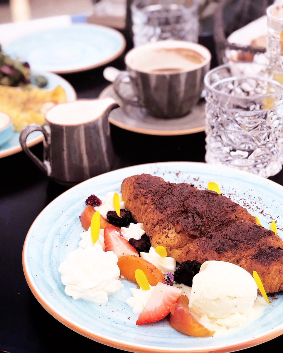 mdjcafe's tweet photo. A breakfast staple, made even more decadent. Délicieux! Alice • The Travel Escape #MaisondeJuliette #LaMerDubai https://t.co/tojj1jZRTX