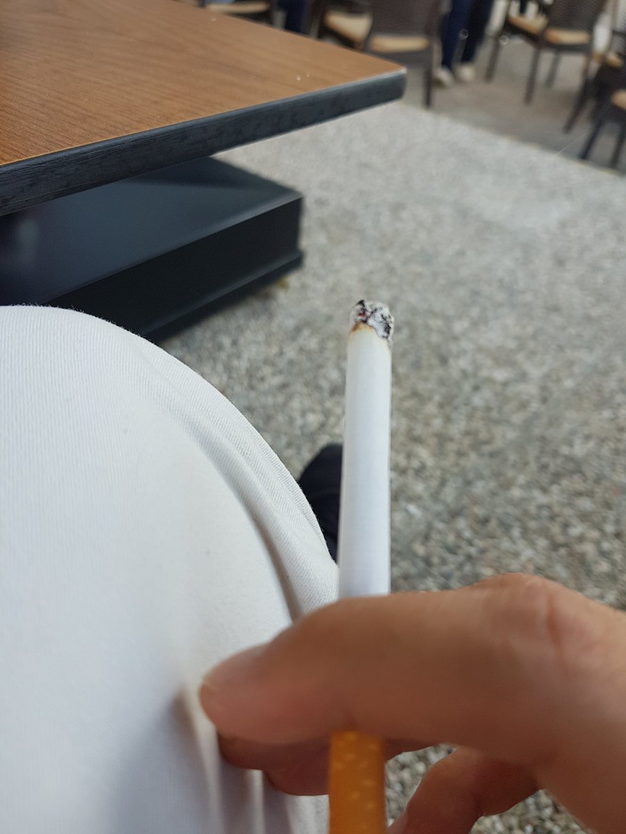 M_Bayarrr's tweet photo. @SelahattinBLMZ Havuç dilimine.. 🚬 https://t.co/9PZM0m5mQ1
