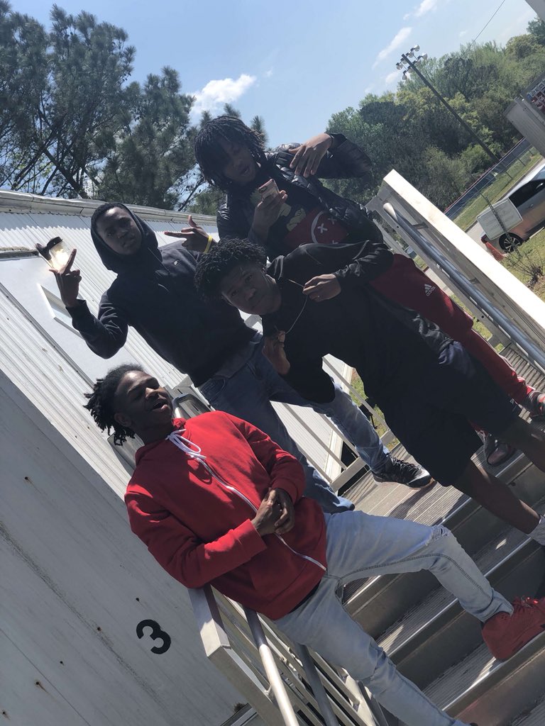 Koolasoneil_'s tweet photo. 💧 https://t.co/zzJJJmNUxM