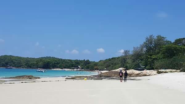 boothbie's tweet photo. Ko Samed https://t.co/5J2GcHIHsW https://t.co/kyNVXawqks