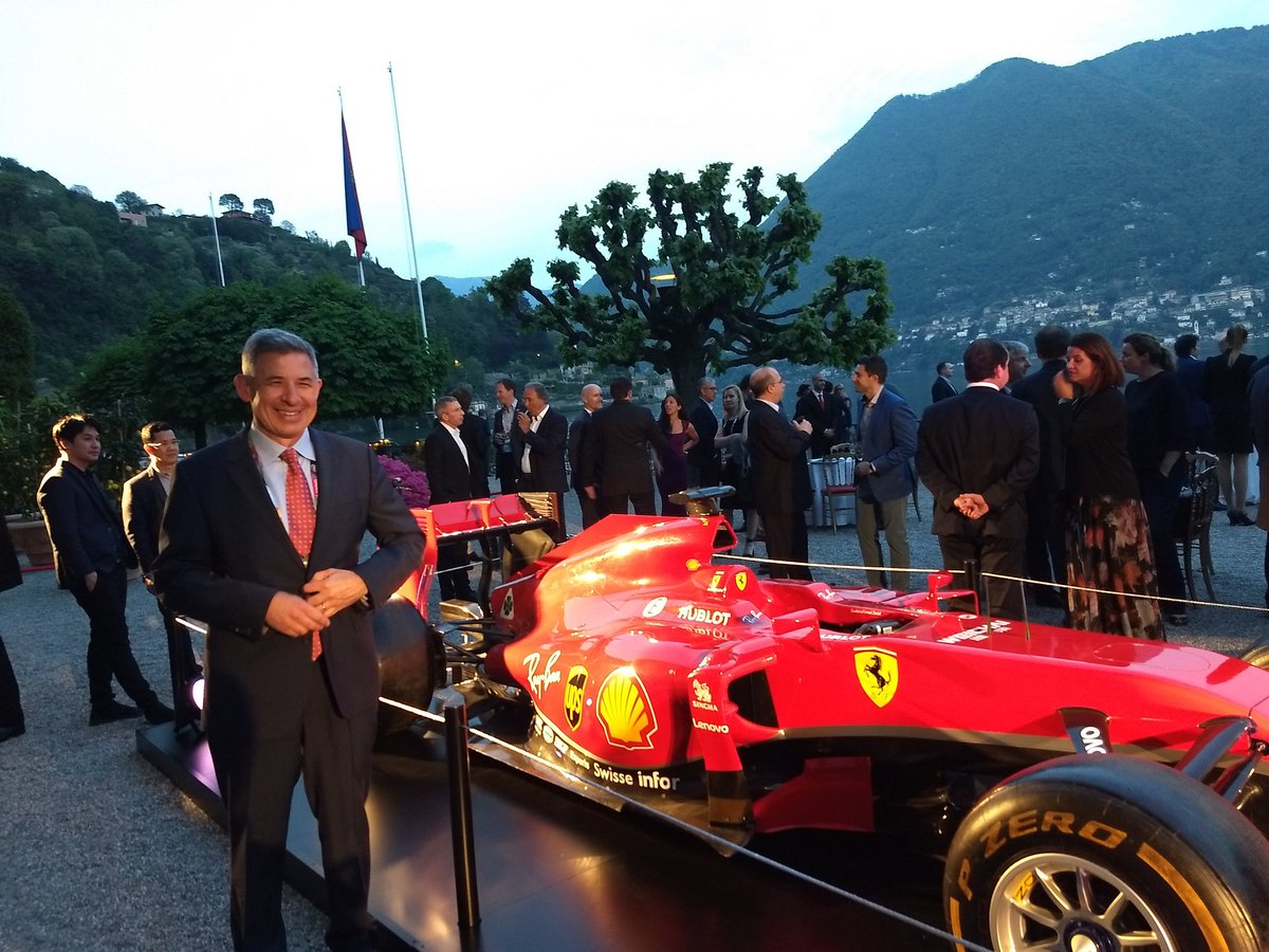 Our recent signed sponsorship with the Scuderra Ferrari inspired our cocktail at Villa d Este with our retailers from EMEA and LA.. and the formule one car ! @lenovo
