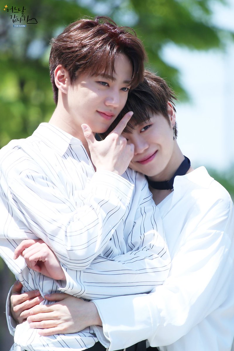 someday0215's tweet photo. 180428 음악중심 미니팬미팅
#더유닛 #UNB #유앤비 #빅플로 #의진 #이의진 #EUIJIN #준 https://t.co/aBe2H706OY