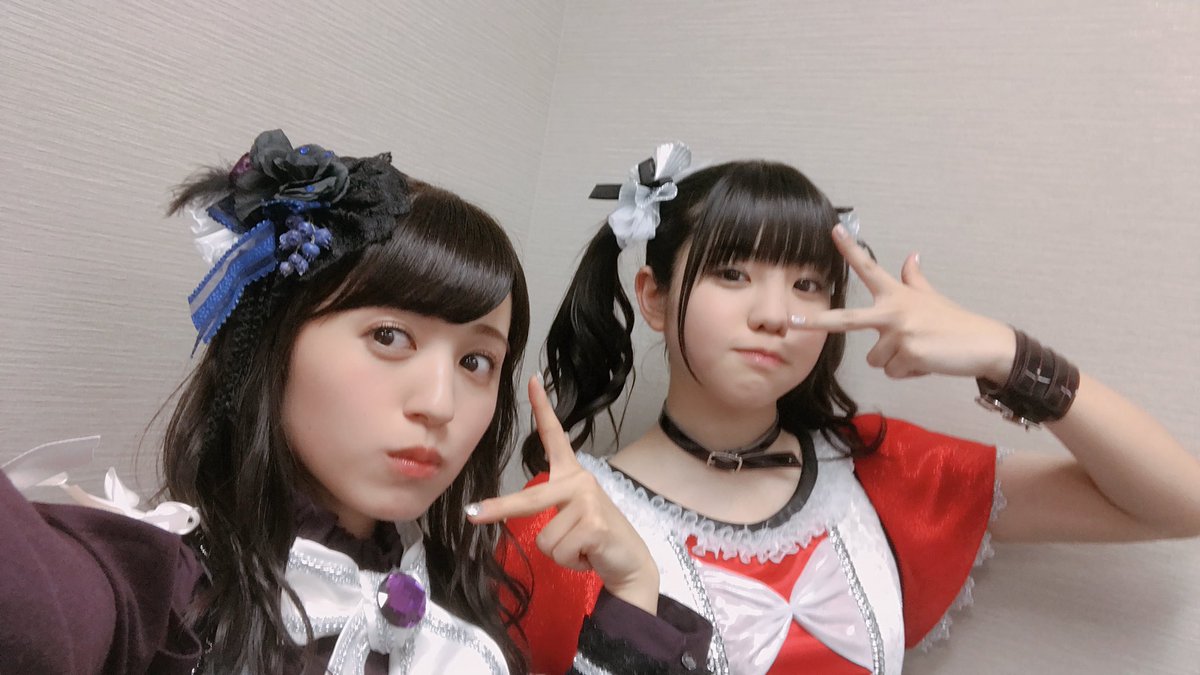 Rikako_Aida's tweet photo. 函館UNIT CARNIVAL 2日間本当に本当にありがとうございました！！
全力で楽しんだ！！

そして、Saint Snowのお二人との素敵な出逢いに感謝、、❄️❄️

また絶対一緒にステージに立つんだ！！！ https://t.co/jJHU2cKkKK
