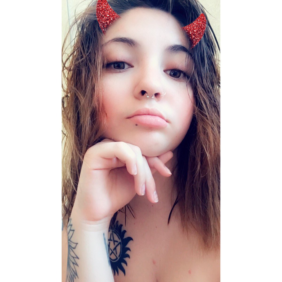 xdying_breed's tweet photo. Snap saw them first. #imcuteaf #itsfine #tellmeimpretty https://t.co/FW9rmbrJkd