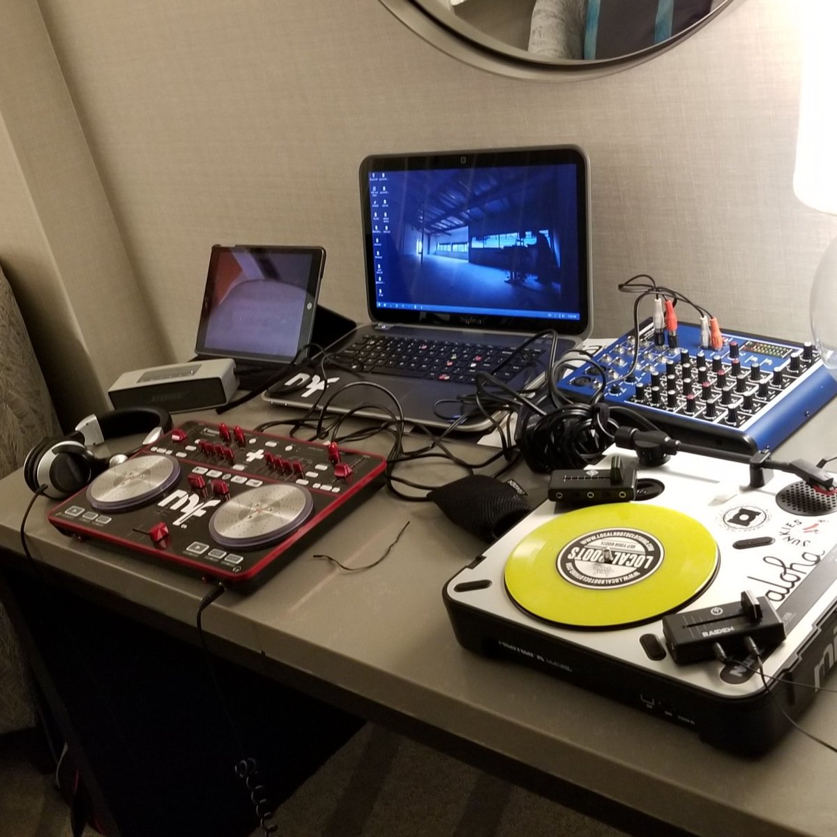 kfabove's tweet photo. Portable studio session... #keepinitreal https://t.co/zhu6L7ktZD