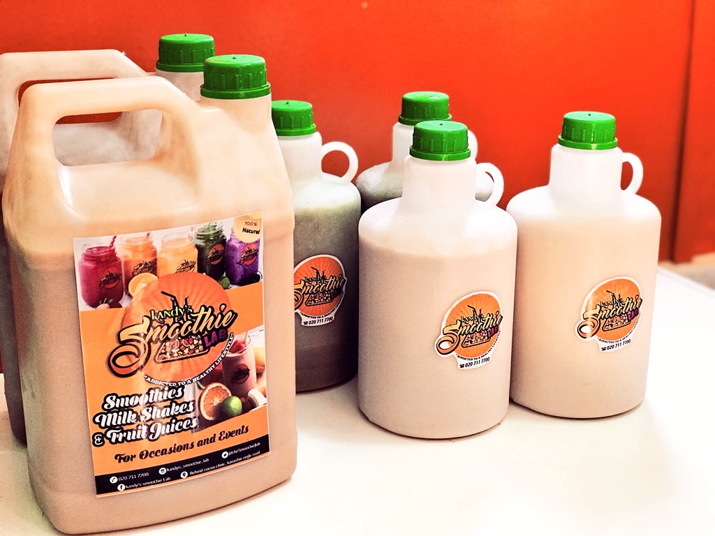TheSmoothieJlab's tweet photo. Your 100% juice with no additives available in 2litres &amp; 4litres.
Pineapple juice | orange juice | pineapple + ginger | orange + ginger | watermelon juice | watermelon + pineapple +ginger 
#organic #strictlyorganic #100percent #100percentpure #noaditives #pineapplejuice #orange https://t.co/DZ5vuBkVpu