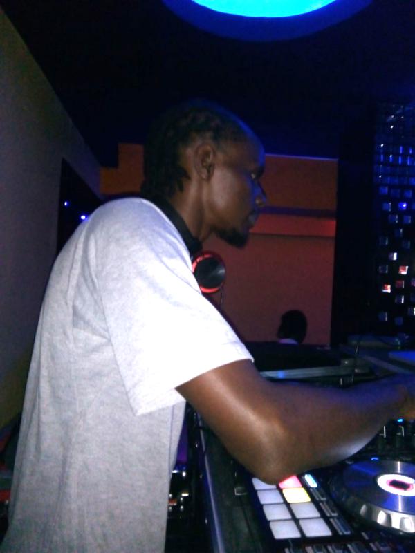 DjYusuf2541's tweet photo. Kikuyu Guest presents
Its holding down Monday #prelabourday
Nothing but the niceness💥 https://t.co/dfl0Vd0hEy