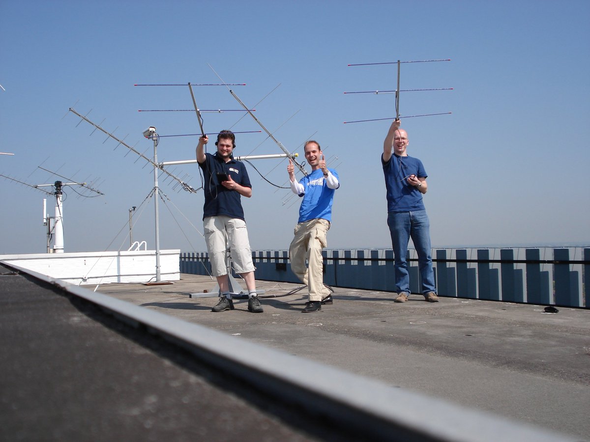 pa3weg's tweet photo. Today, the @tudelft #Delfi-C³ satellite celebrates 10 years in orbit!! 🎉
I owe my career in satellite engineering at @isis_space to this project and its team. Our satellite is still going strong on 145.870MHz! 
Happy birthday Delfi-C³! @DelfiSpace @EEMCS_TUD @AETUDelft https://t.co/MScTm9ywLT