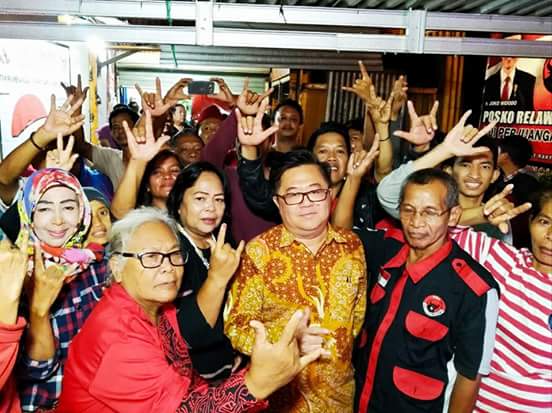RUDYOTOY2's tweet photo. Salam metal.....@DuriantoDarmadi 
#DarmadiDurianto 
#PDIPerjuangan 
#yrkiddcengkareng https://t.co/EIqgMn6WgU