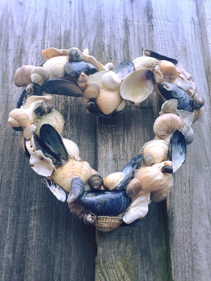 TheGingerDog1's tweet photo. Very excited to share my new Shell Wreath, Heart Wreath, Seashells, Door Wrear, Shell Heart Wreath https://t.co/XYs93B7sQe #housewares #home #shellwreath #seashell #handmade #seaglass #doorwreath #weddingdecor #wedding #heartwreath https://t.co/W31UzckOok