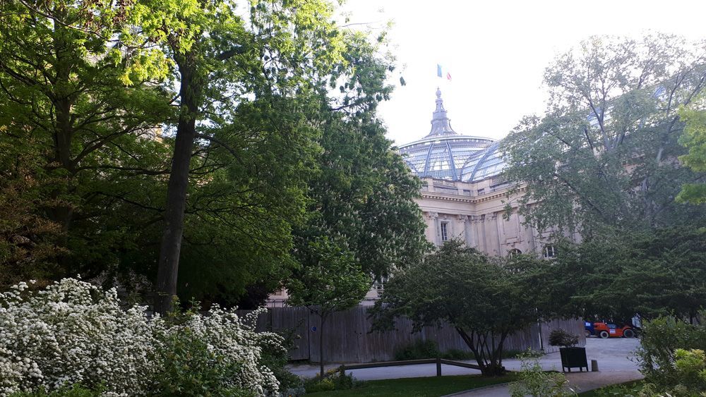 palaisdecouvert's tweet photo. Arriver au @Palaisdecouvert le matin de bonne heure, par le Nord ou par le Sud, c'est passer devant les parcs et jardins de @Paris @Mairie8Paris...
#NatureMW
#Museumweek18 https://t.co/vtuc9INySg