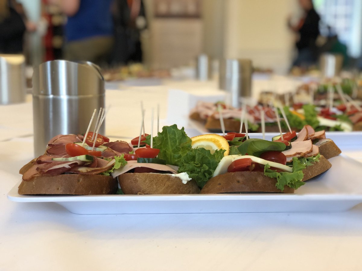 davidsteeb's tweet image. Breakfast @ #t3cs