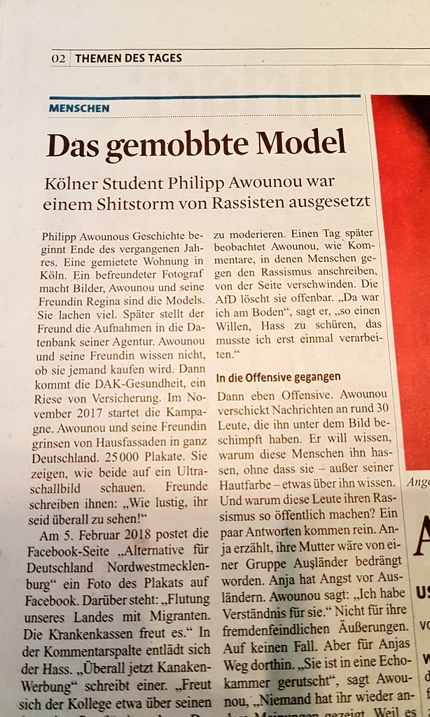 OliMoritz's tweet photo. Zeitungslektüre @ksta heute morgen. So viel Hoffnung auf #Frieden und bedrückende Geschichte über dumpfen #Hass und einen souveränen #Awounou. Beide Geschichten meinen Kindern vorgelesen. https://t.co/coHSh9QEDc