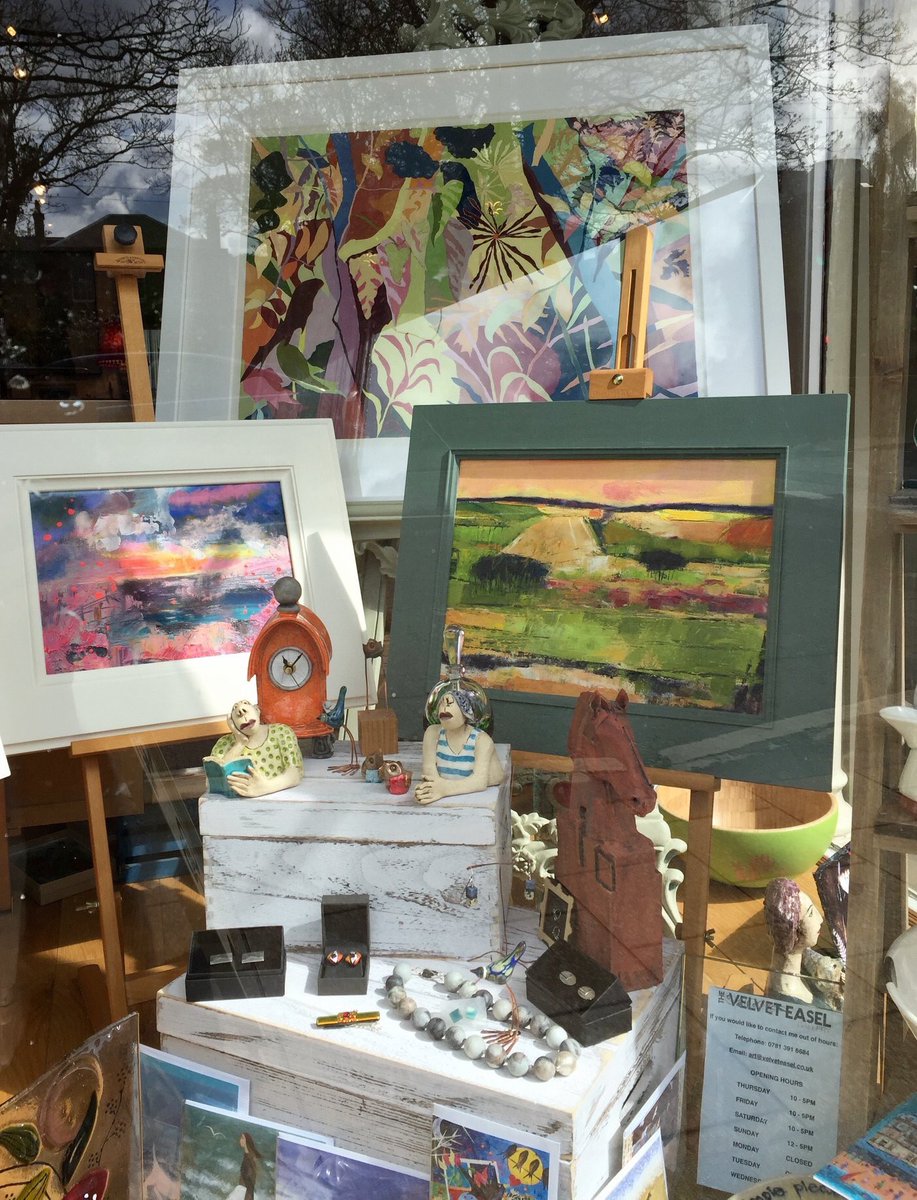 Velvet Easel Gallery (VelvetEasel) Twitter