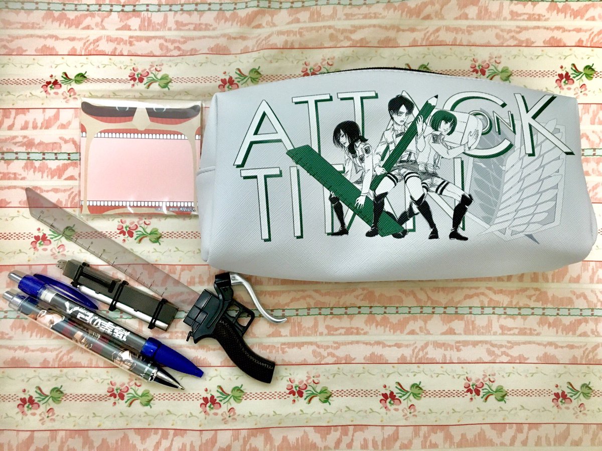 清 白 スズ シロ ٹوئٹر پر 別マガで買った進撃の巨人文房具セット届いた 描き下ろし筆箱も良いけど このブレード型の定規とブレードホルダーのシャーペン芯入れがテンション爆上げ W