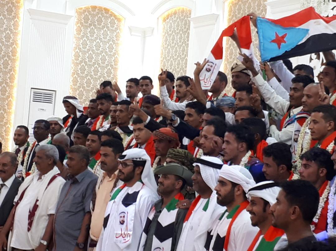 lutfshatara's tweet photo. الحياة مستمرة بعدن رغم كل الأباطيل التي تروجها أصوات انهزامية تريد إعادة الجنوب إلى حضن الشمال،بالأمس كان عرس جماعي لمائة شاب،واليوم سيتم عرس لمائة شابة على نفقة الشيخ محمد بن زايد،الهدف ليس تحرير الجنوب فحسب، بل إسعادشبابه وإن القادم أجمل
فلتخرس كل الاصوات https://t.co/Q8HVjkrgB8