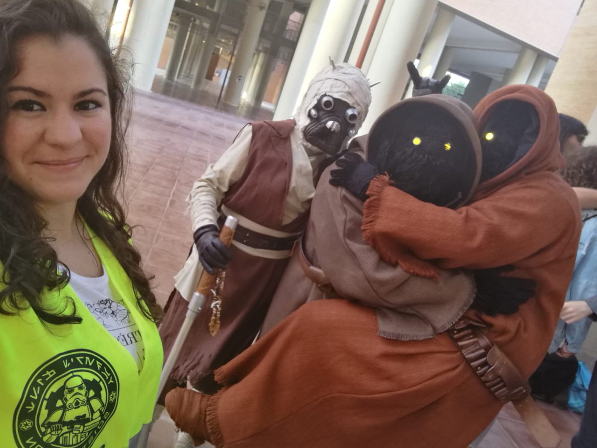 Escuadron_Sur's tweet photo. Ayer estuvimos en #ENETI2018 capturando al rebelde @quicorb y a su equipo @nosigaleyendo @javipalarcon @jllurba #BadGuysDoingGood https://t.co/66VT41HgFJ